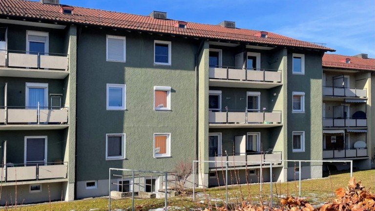 Ansicht von Osten Kempten Etagenwohnung 2-Zimmerwohnung in zentraler Lage Innenstadt - kompakt geschnitten und modernisiert - sofort frei - Stellplatz - Einbauk�che