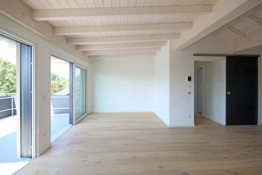 Blick zur Sofaecke Dachgeschosswohnung Kempten
