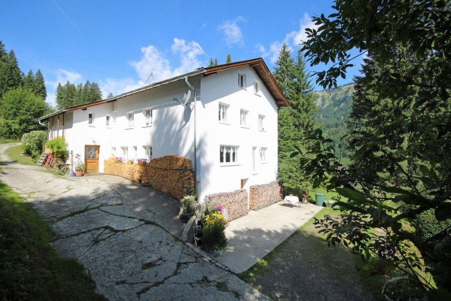 Ansicht S�d Ost Mehrfamilienhaus Blaichach / Gunzesrieder S�ge