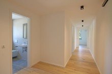 Diele VERKAUFT: Luxus-Erdgeschosswohnung in Bestlage - sofort beziehbar!