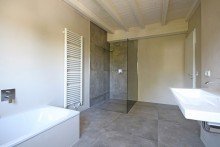 Wanne und Dusche Wohn(t)raum mit h�chstem Komfort - Bergblick inklusive!