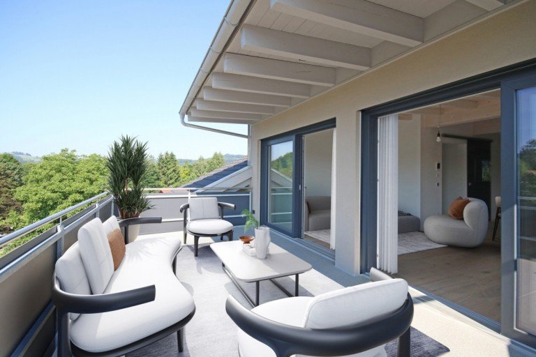 Balkon visualisiert mit KI Kempten Dachgeschosswohnung Wohn(t)raum mit h�chstem Komfort - Bergblick inklusive!